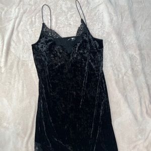 Velvet dress with slit